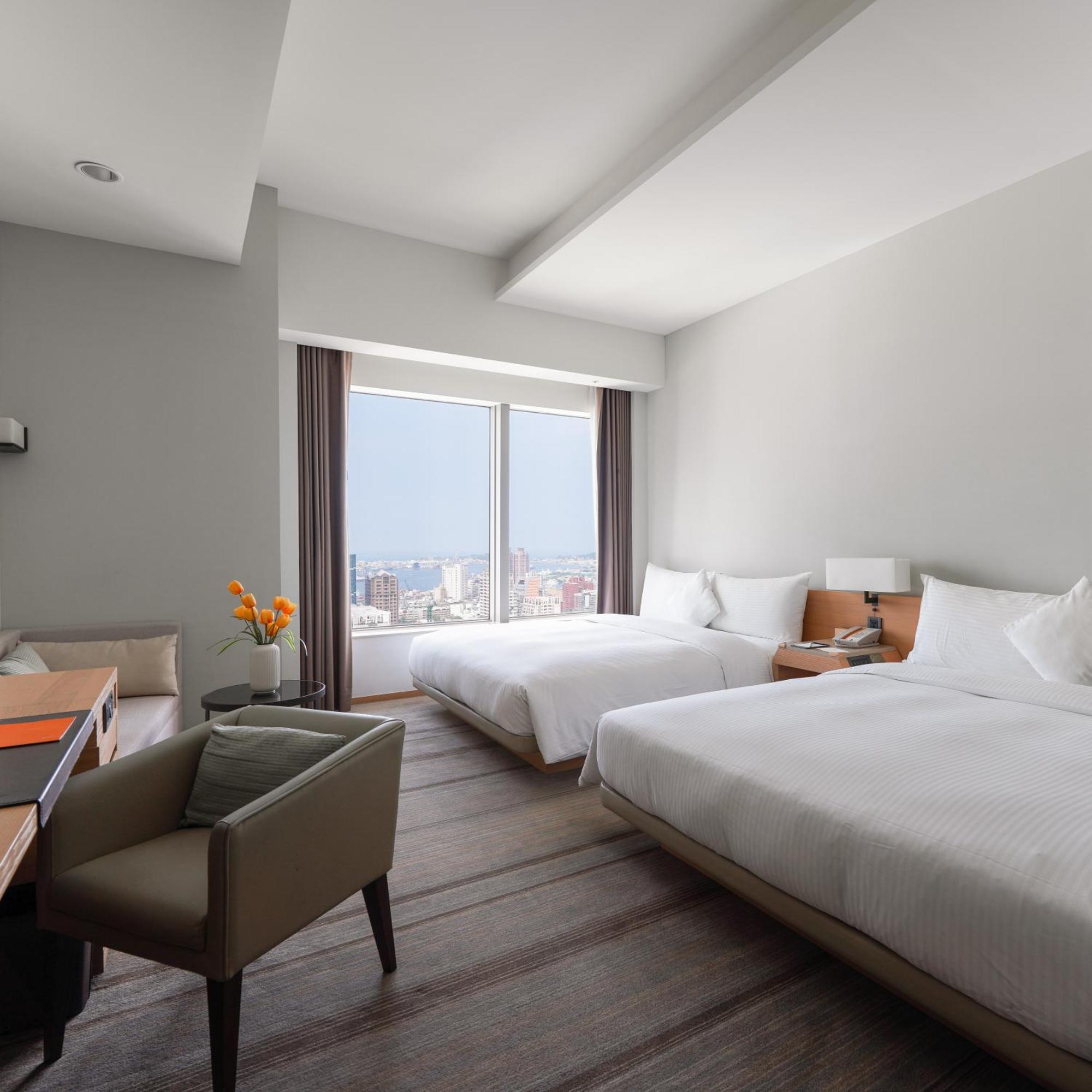 Hotel Cozzi Zhongshan Каосюн Екстериор снимка
