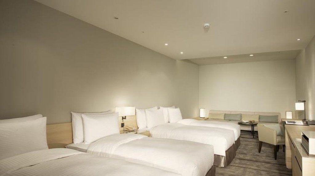 Hotel Cozzi Zhongshan Каосюн Екстериор снимка