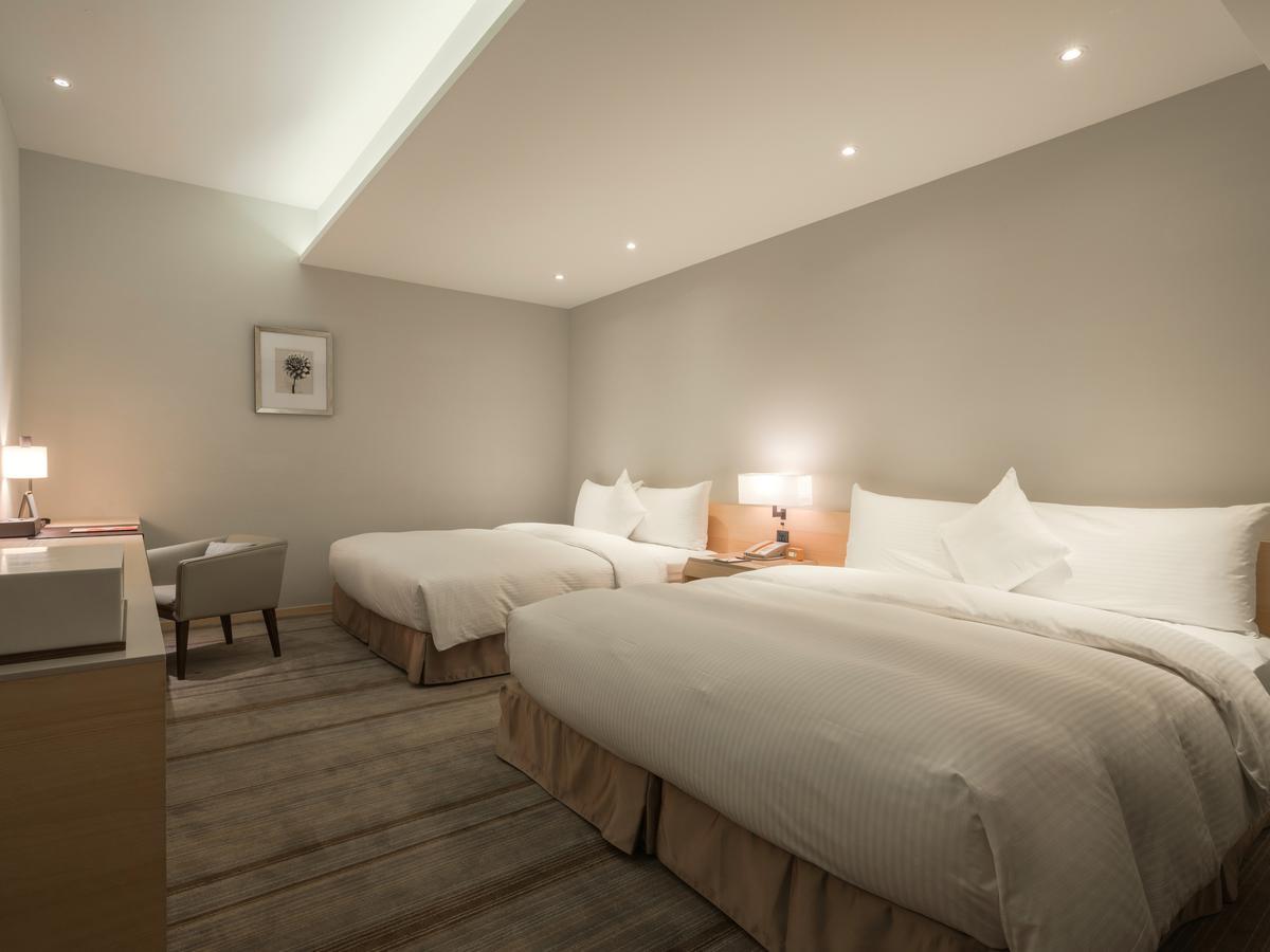 Hotel Cozzi Zhongshan Каосюн Екстериор снимка